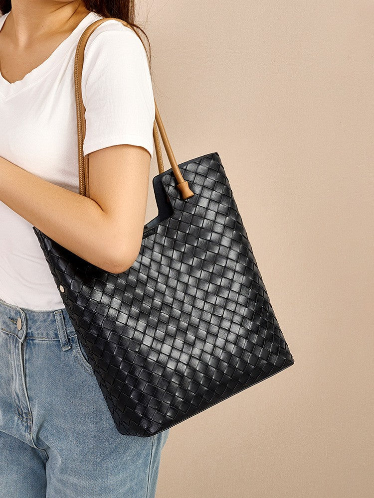Timeless Style: Genuine Leather Woven Handbag for Modern Women