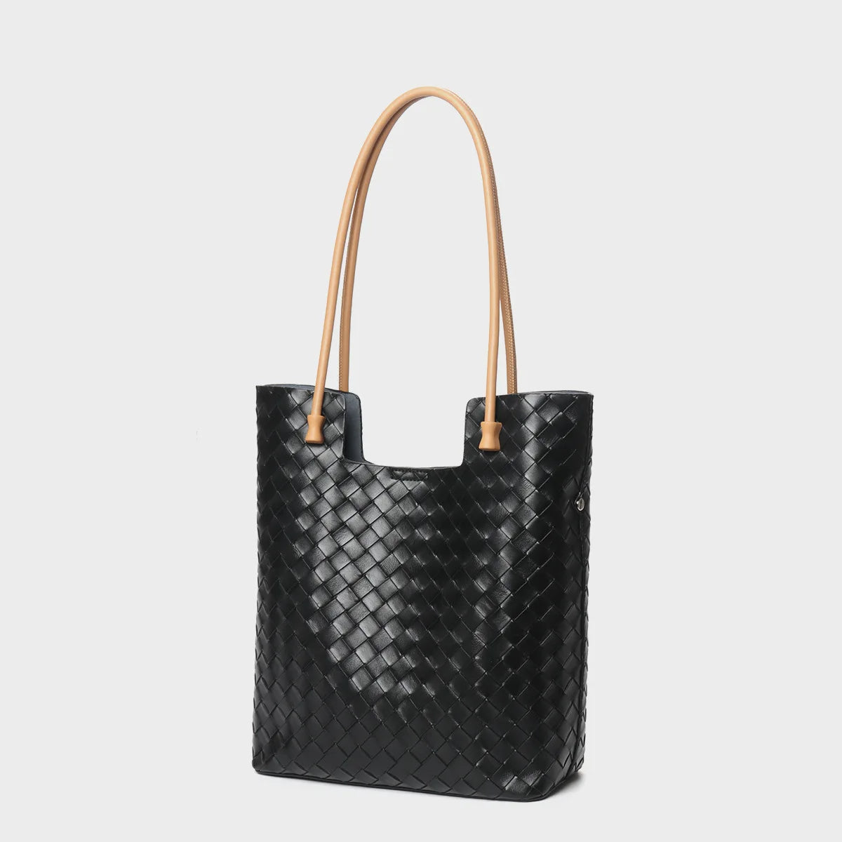 Timeless Style: Genuine Leather Woven Handbag for Modern Women